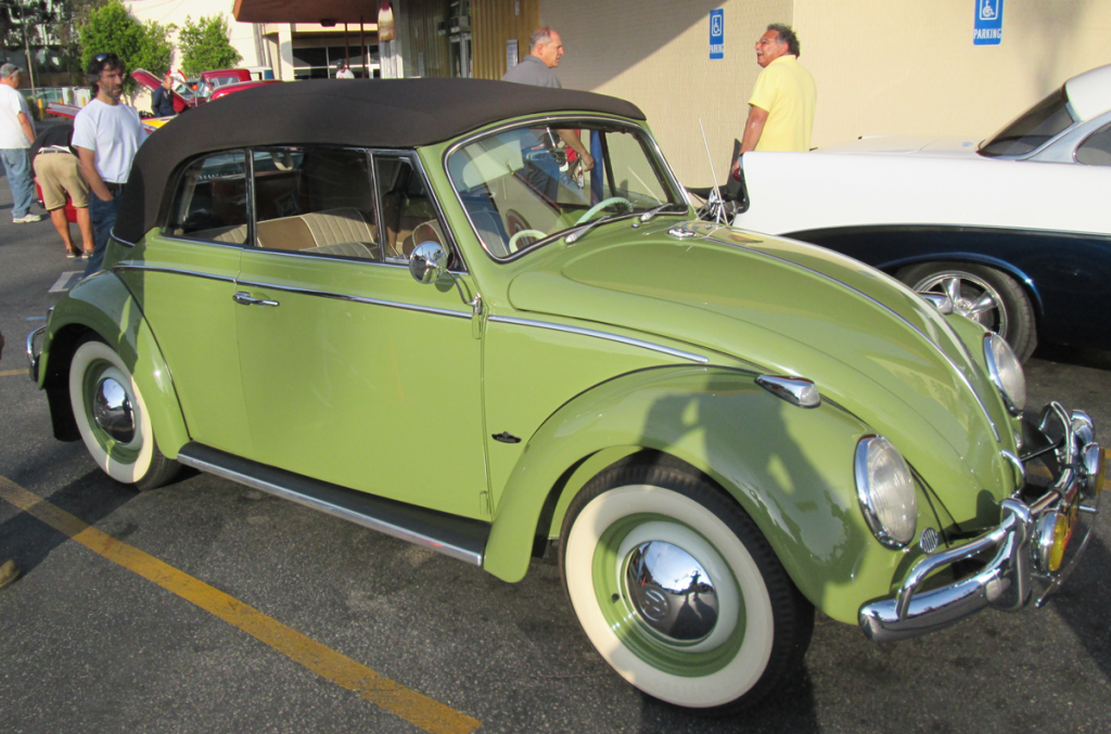 Early 1960's green Volkswagen Beetle at Bob's Big Boy Friday Night Cruise-In