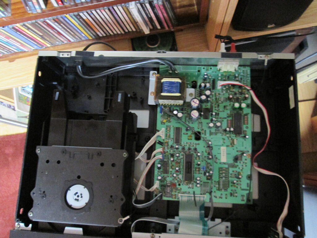 View of internal parts of a Sony CDP-750