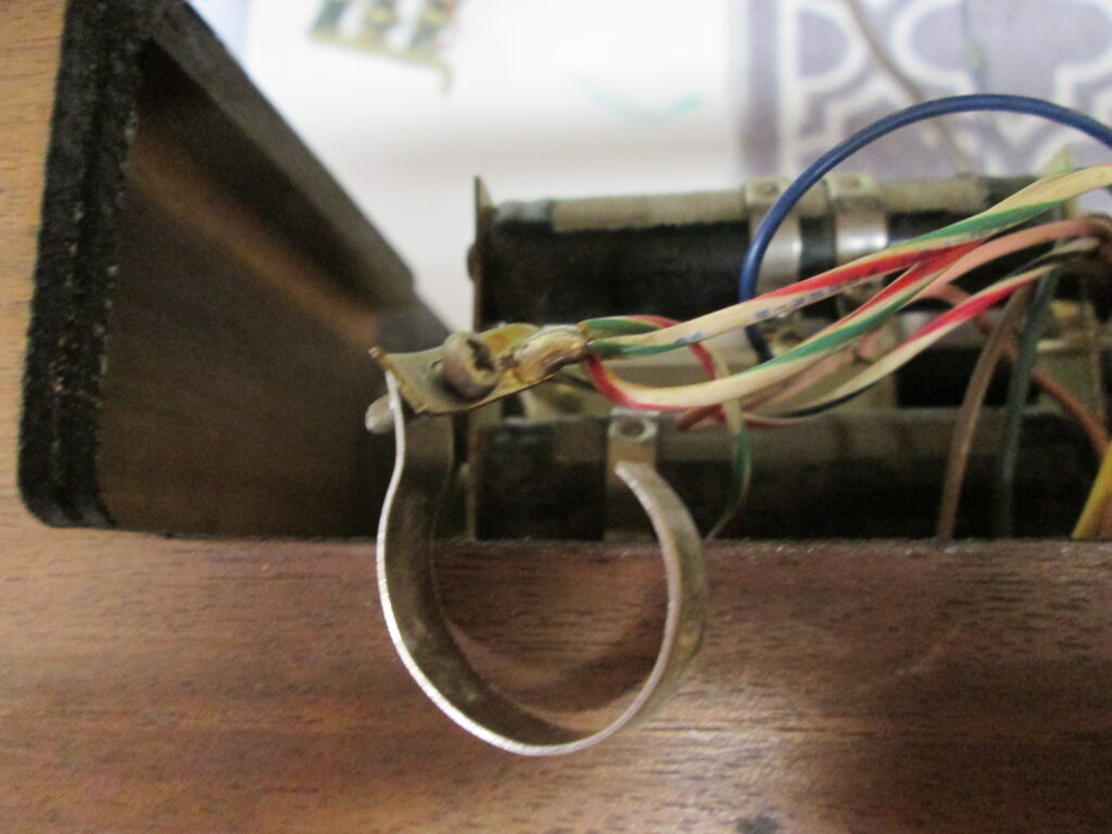 Broken resister band for a TEAC A-4010S