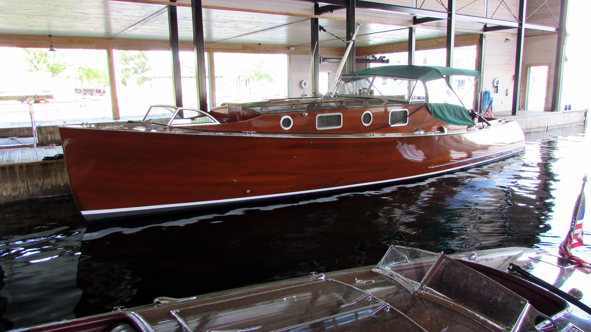 Zipper at the Antique Boat Museum - 41 1/2' built in 1974