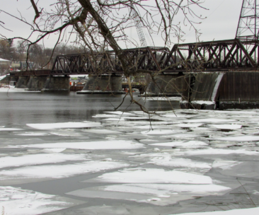 Ice on the Hudson River at Albany, NY with the Livingston Avenue Bridge