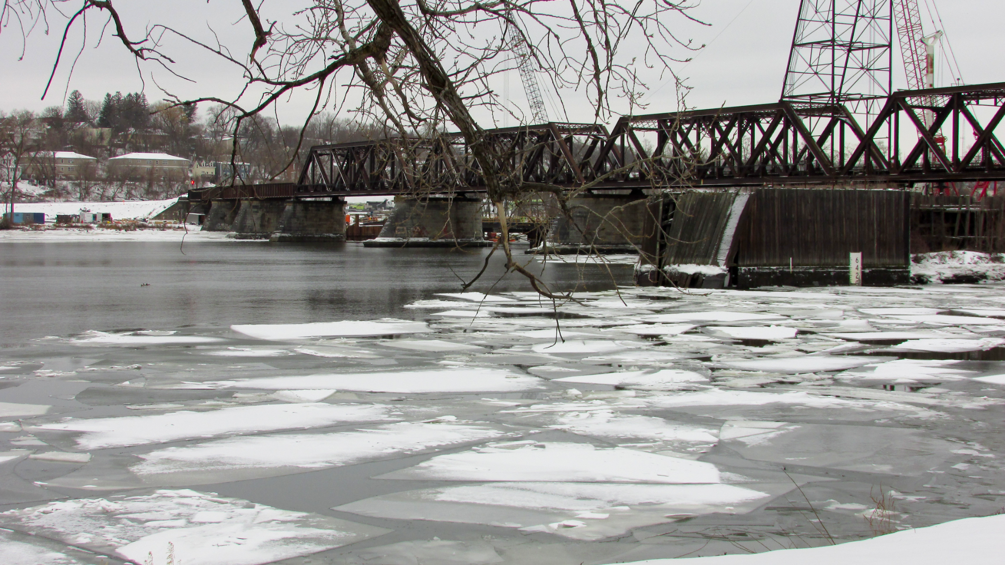 Ice On the Hudson River